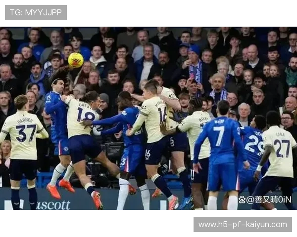 切尔西边路拉扯成功带来进球:战术创新成就进攻威胁